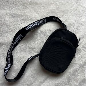 Lululemon bag